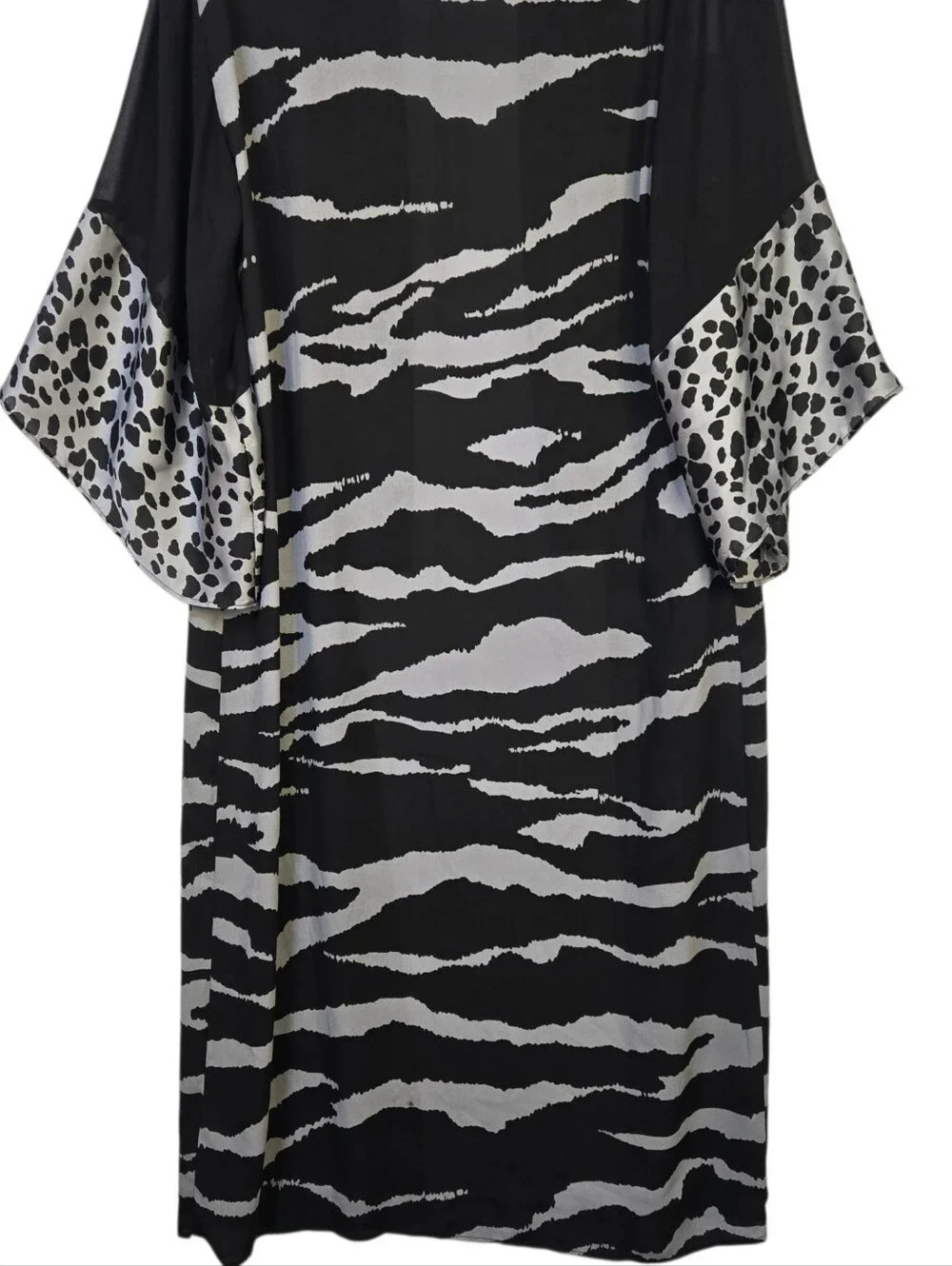 Dennis Basso Size XS Black&Silver  Animal-Print Robe/kimono/Beach Cover-up